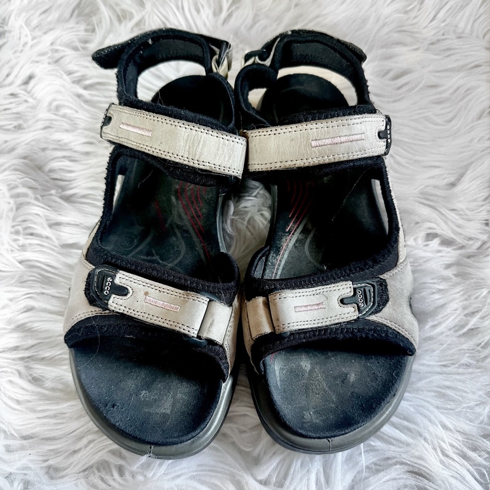 Women’s Ecco Tan Yucatán Outdoor Sandals Size 8